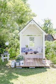 Diy Gartenlaube Und Friday Flowerday Pomponetti In 2020 Diy Gazebo Gazebo Diy Garden Projects