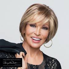 Une perruque Raquel Welch pour un confort optimal