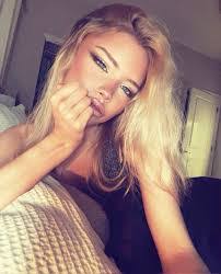 Ashlyn Galbraith's Instagram, Twitter & Facebook