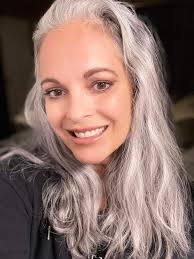 She's finally giving long hair don't care! It's all natural ❤️ Trust the  process 💥