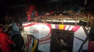 Una dura tragedia sucedió este fin de semana en bolivia y 4 mendocinos fallecieron. Un Accidente De Transito Dejo 24 Personas Muertas En Bolivia