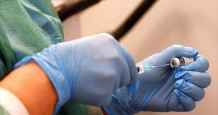 Το άνοιγμα της πλατφόρμας για τους εμβολιασμούς πολιτών 60 με 64 καθώς και 75 με 79 προανήγγειλε ο μάριος θεμιστοκλέους. Emboliasmoi Anoigei H Platforma Twn Ranteboy Gia Tis Hlikies 60 64 Kai 75 79