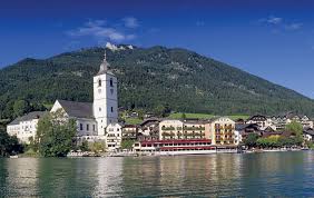 The wolfgangsee region and the salzkammergut can hardly be beat when it comes to beauty and diversity. Romantik Hotel Im Weissen Rossl Am Wolfgangsee Redspa De