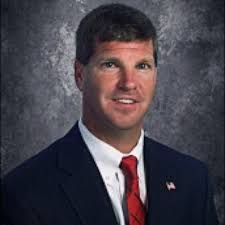 Andy Gentry's Instagram, Twitter & Facebook