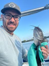 Very pleased with this set up! The new ASA plastic that Apex Fishing  Products is using for their Sun Visors is