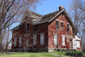 It Is Widely Believed That The House At 5611 Lexington Avenue Was Built In 1854 By Pioneer Cleveland Ship B Greek Revival Federal Architecture Lexington Avenue