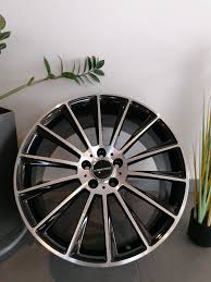 Nouvel Arrivage De Jantes Dans Les Boutiques Vog Art Pour Mercedes Classe A B C E Glc Gla Mercedes Classe A Jantes Mercedes
