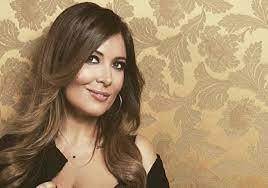 Dopo il 2002 la notorietà televisiva di selvaggia lucarelli aumenta grazie alle ospitate in varie trasmissioni nonché al ruolo di opinionista in fortunati (e seguitissimi) reality show quali l'isola dei. Selvaggia Lucarelli Post Velenoso Sull Isola Dei Famosi