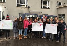 Funftklassler Unterstutzen Kaltehilfe Sonnenuhr Schuler Spendeten 150 Euro Fennpfuhl