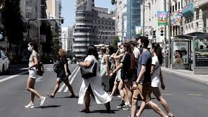 ¿cuáles son las otras medidas que se toman en la capital de españa? La Justicia Anula Las Restricciones Impuestas En Madrid Para Frenar El Coronavirus Telam Agencia Nacional De Noticias