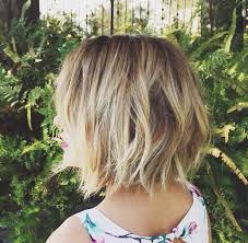 Hairstyle ideas with short wavy hair. Love The Tousled Bob Haircut Bob Hairstyles For Fine Hair Hair Styles Short Hair Styles