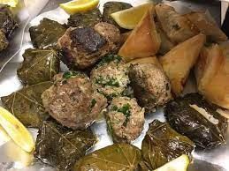 Ansonsten, also normalerweise, wird kein artikel verwendet. Repas Armenien Picture Of L Auberge Des Santonniers Saint Savournin Tripadvisor