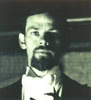 Miriam Kellogg's Instagram, Twitter & Facebook