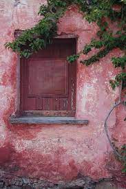 Pin By Alma Maria Andrade Garcia On Windows And Doors Pink Houses Pink Walls Windows