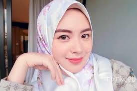 Ayana jihye moon proud korean & muallaf working in indonesia. Ayana Moon Pernah Nyaris Menyerah Ketika Jadi Mualaf Gaya Hidup