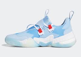Trae young's signature shoe with adidas, the trae young 1, is rising up the trending sneaker headlines as the atlanta hawks star guard looks to pull of an upset by taking a series lead against the heavily favored philadelphia sixers. Tb5aea0gs4vkym