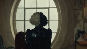 People who liked emma stone's feet, also liked Cruella Fans Saying The Same Thing About Emma Stone S Accent In New Trailer Hello