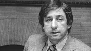 Tom Hayden, Chicago Seven defendant and key 1960s social activist, dies at  76