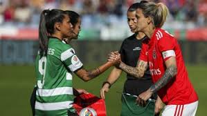 O jogo, que será o primeiro dérbi entre as equipas femininas dos dois clubes históricos, está agendado para as 16 horas do próximo. Sporting Vence Benfica Em Derbi Solidario De Futebol Feminino Futebol Feminino Jornal Record