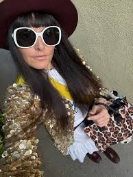 Living the good life. Afternoon nap by the pool. I wish I had her life lol. 