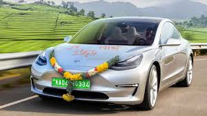 Tesla is expected to hit the streets in india by 2019 but the enthusiasts were lucky to get a glimpse the model is expected to be priced at rs 55 lakh. Tesla India To Have Physical Dealerships For Test Drive Sales And Support