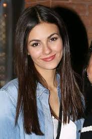 Victoria Justice, Nina Dobrev, and Cristine Prosperi resemblance discussion