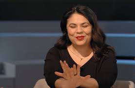 Si è permessa di sperimentare la desinenza neutra in insomma, una scelta, quella di michela murgia, che si inserisce in un dibattito aperto e più vivo che. Coronavirus Michela Murgia Speriamo Duri Un Po Ajo Noas