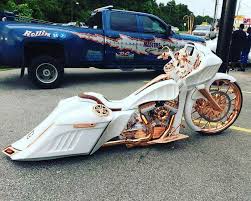 Pin By Josua C Morataya On Autos Y Motocicletas Bagger Motorcycle Custom Baggers Motorcycle