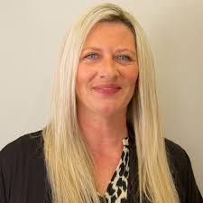 Karissa Perry's Instagram, Twitter & Facebook