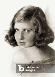 Eva Braun's Instagram, Twitter & Facebook