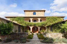 A passive solar home utilizing the natural properties of some materials and air energy. Architectural Spotlight A Taste Of Tuscany Sotheby S International Realty Blog