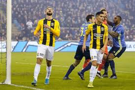 We accept bets on football: Chaotische Var Minuut Begin Van Worstelpartij Vitesse En Feyenoord Voetbal International