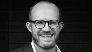 Lee-Simpson-whiteGREY-CEO-Branding-in-Asia