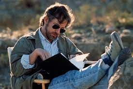 He is considered one of the founding pioneers of the new hollywood era, as well as one of the most popular directors and producers in film history. Steven Spielberg Plant Neuen Film Uber Seine Kindheit Vogue Germany