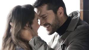 Do not edit, repost or turn into gif icons or you will be blocked. Ali Atay Hafsanur Sancaktutan Ve Funda Eryigit In Oynadigi Son Yaz Dizisinde Alperen Duymaz In Agabeyini Olgun Toker Canlandiracak Olgun Toker Kimdir