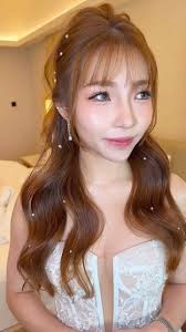 Professional Hair & Make up artist based in Singapore , Book Now :+65  91095210 ☎️ , H&M By :Elsa Yan Make up, Bride : @cheekleeck , Gown :  @storywedding.sg , Instagram: ...