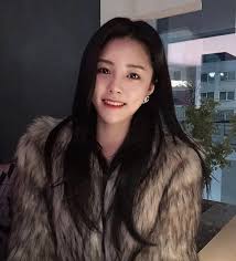 이재윤(李載允, 1984년 12월 15일 ~ )은 대한민국의 배우이다. í•™í­ ì„ ìˆ˜ê°€ ëª¨êµì—ì„œ ìž¬ëŠ¥ê¸°ë¶€ ì´ë‹¤ì˜ ì•„ë¬´ë„ ì˜ˆìƒì¹˜ ëª»í•œ ê·¼í™© ì „í•´ì¡Œë‹¤ ìœ„í‚¤íŠ¸ë¦¬