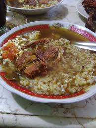 Rumah makan rawon nguling menyajikan berbagai menu rawon paling lezat di malang dan banyak menu rasa rawon terbaik of rawon nguling. Menikmati Sarapan Rawon Tessy Sebelah Stasiun Malang Baru Rumah Maya Tatit