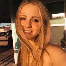 Cassie Pate's Instagram, Twitter & Facebook