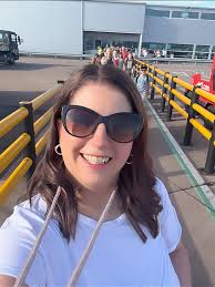 Hi, Myself and family (husband and 3 children) are looking to move to  Stroud. Could anyone let us know/recommend local schools for 2 primary age  and 1 secondary age children. Many thanks