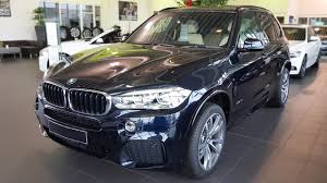 It was introduced to the press at the new york auto show in april 2009 and started appearing in bmw dealerships in september 2009. 2018 Bmw X5 Xdrive30d Youtube