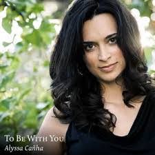 Elsa Hood's Instagram, Twitter & Facebook