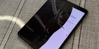 Samsung Galaxy Fold reviewers report ...