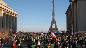 Entretien du 23/02/2019 avec zolive, fondateur de la chaine youtube zolive média. Quelques Heurts A Paris Clermont Ferrand Et Bordeaux Pour L Acte 15
