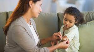 Feb 19, 2021 · applying bandages properly 1. How To Remove Bandages 5 Easy Ouch Free Tricks