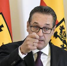 Ab einem bestimmten stadium politischer paranoia können dich. Osterreich Orf Moderator Armin Wolf Wehrt Sich Gegen Kritik Von Fpo Welt