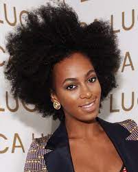 Solange Knowles Rocking Her Signature Afro Naturamag Naturalhair Naturalhairrocks Naturalgirlsrock Afro F Natural Hair Styles Hair Evolution Hair Beauty