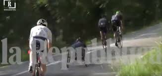 Sarebbero molto gravi le condizioni di alex zanardi, rimasto coinvolto in un incidente stradale in provincia di siena, durante una delle tappe della staffetta di obiettivo tricolore, viaggio che. 1 Tkwqa67unrwm