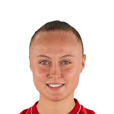 Barbara Brecht's Instagram, Twitter & Facebook