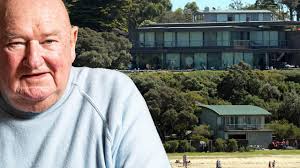 Lindsay Fox Portsea mansion beach land grab bid: Mornington Shire reviews  plans